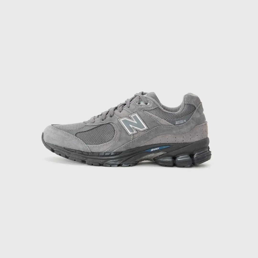 New Balance 2002R