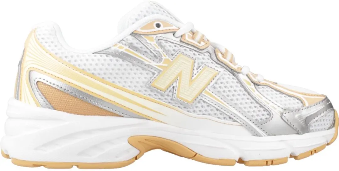 New Balance 740