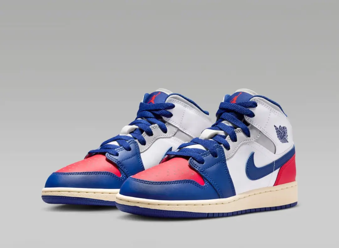 Nike Air Jordan 1 Mid Junior Sneakers Maat 38.5