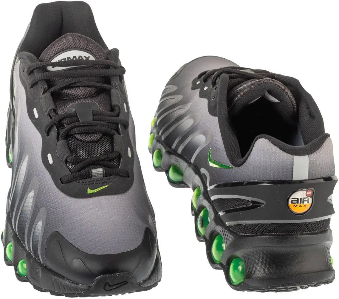 Nike Dn8 FQ7860-003 Sneakers - Zwart