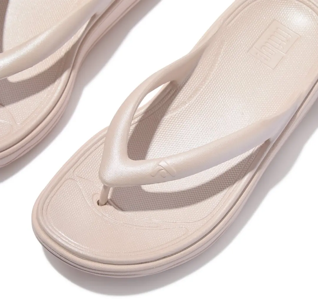 FitFlop Relieff Metallic Recovery Teenslippers - Metallic Nude Rose - afbeelding 6 van 6