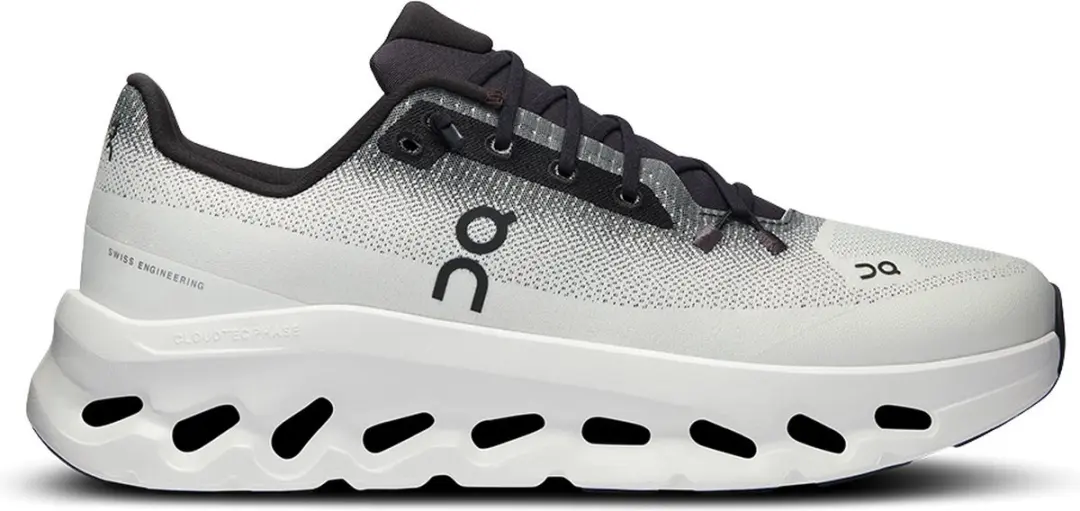 On Running Cloudtilt Black Ivory (Women's)