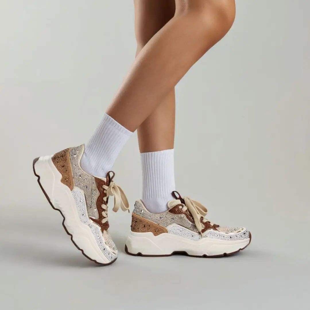 La Strada Sneaker Met Steentjes Bruin Textiel