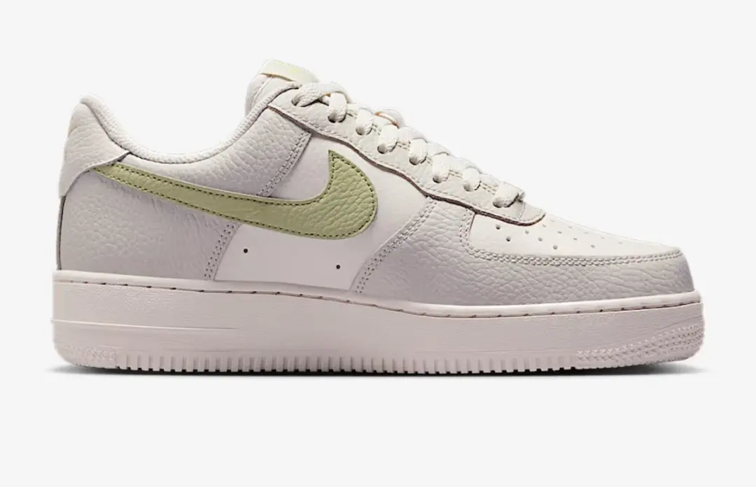 Nike Air Force 1 '07 Dames Sneakers - Maat 39 - Wit/Grijs/ Groen