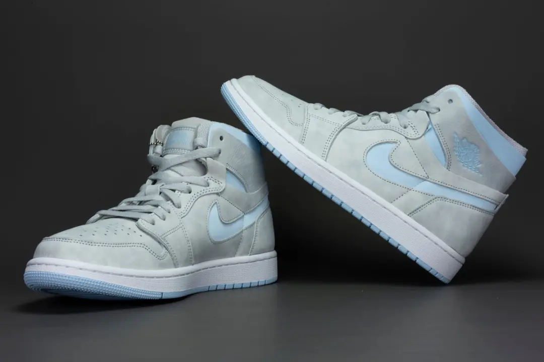 Nike Air Jordan 1 High Zoom Nike Air CMFT Grey Fog (W)