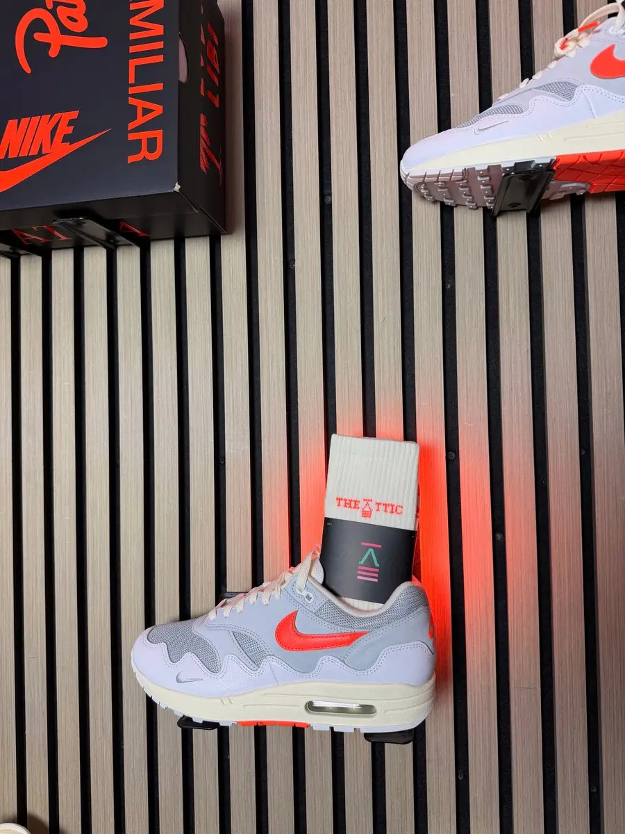 Nike Air Max 1 Patta Waves 'White Hyper Crimson' 42.5 - afbeelding 5 van 6