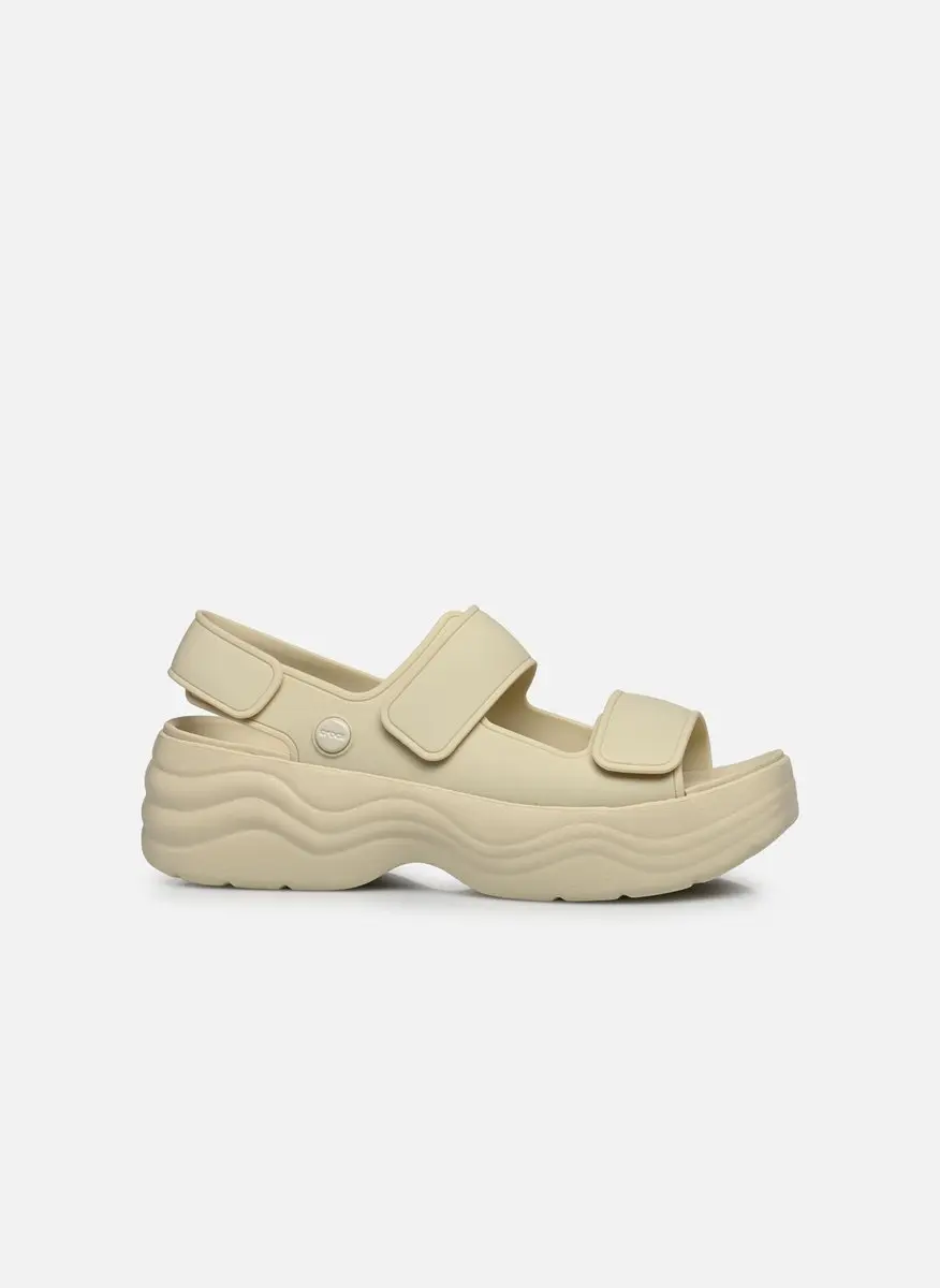 Crocs Skyline