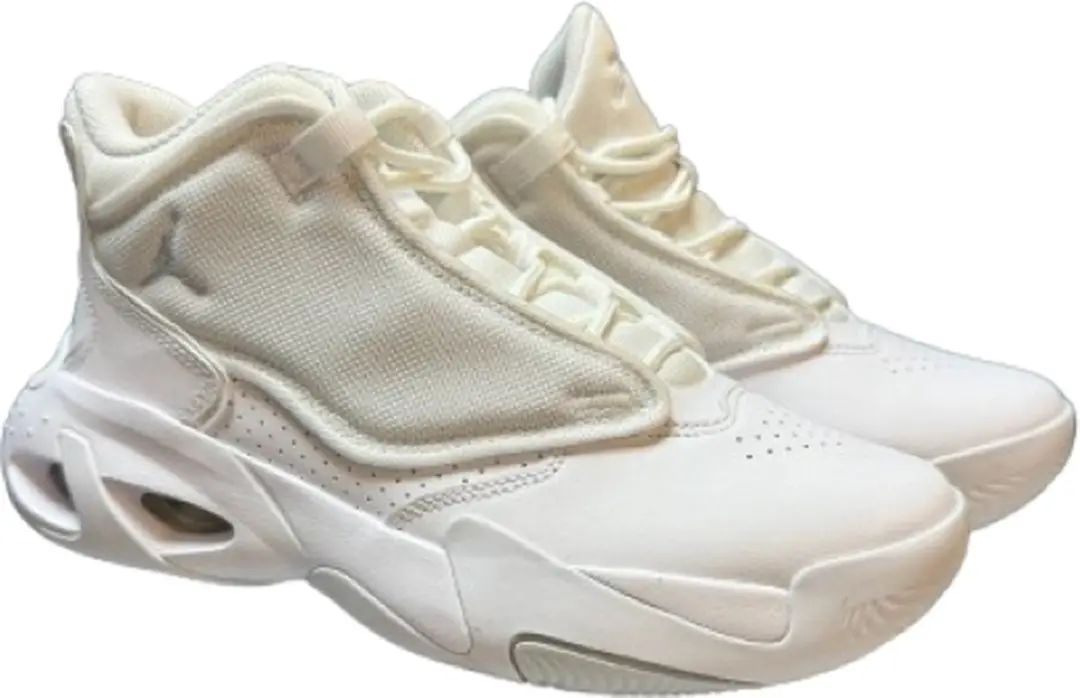 Jordan Max Aura 4