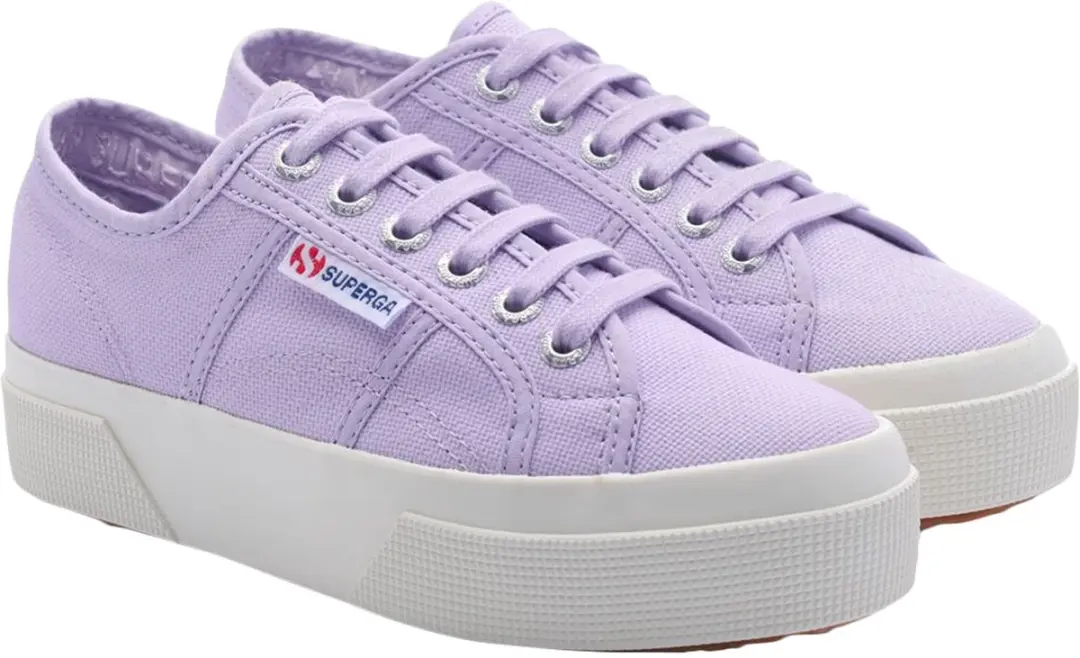 Lage sneakers met veters en plateauzool