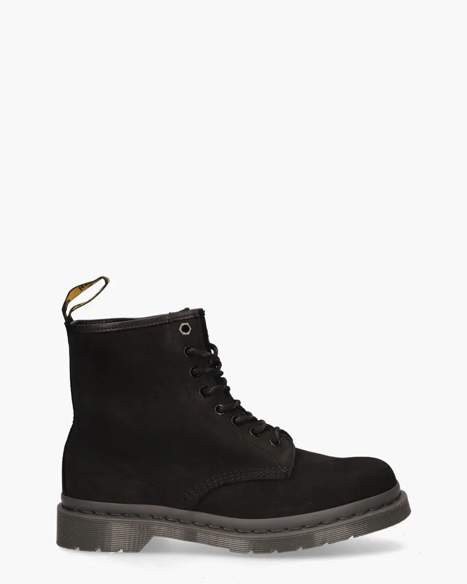Dr. Martens Waterdichte Nubuck Laarzen met Freesbewerking