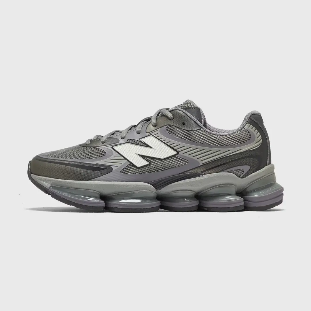 New Balance 2000