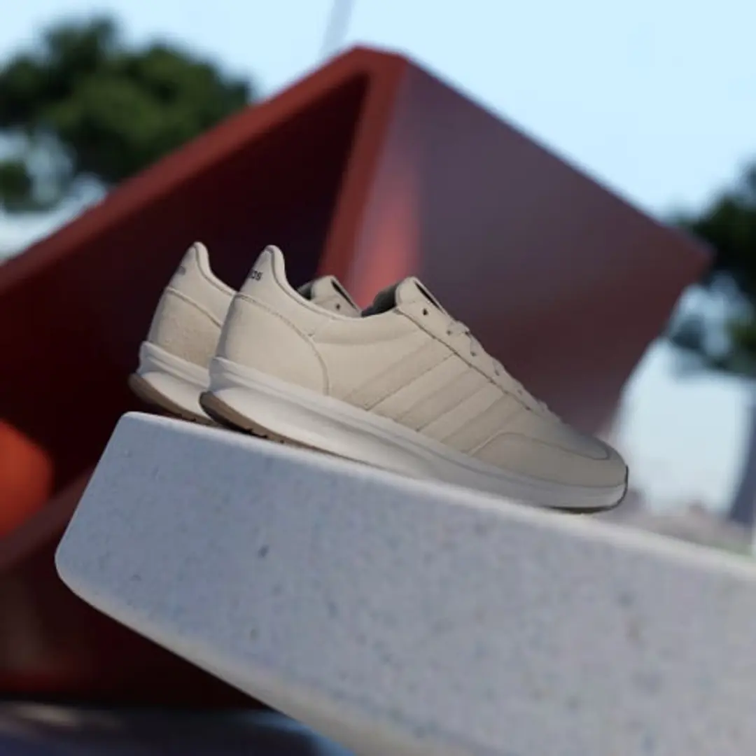 adidas Run 70S 2.0 Schoenen OSQ30 - Dames - Beige - afbeelding 5 van 6