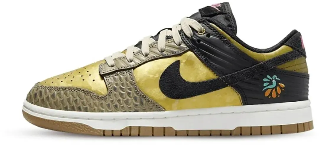Nike Dunk Low 'Dia de los Muertos' (W)