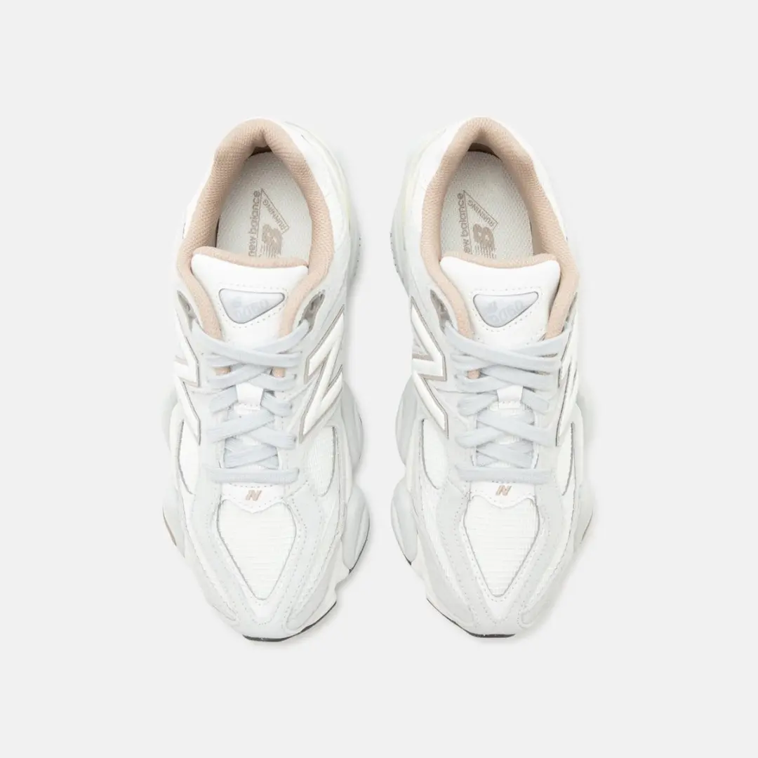 New Balance 9060 Driftwood - Schoen - Maat 38.5