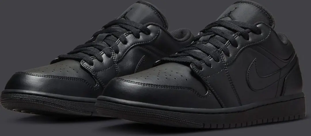 Nike Air Jordan 1 Low "Triple Black" - 44.5 - afbeelding 3 van 6