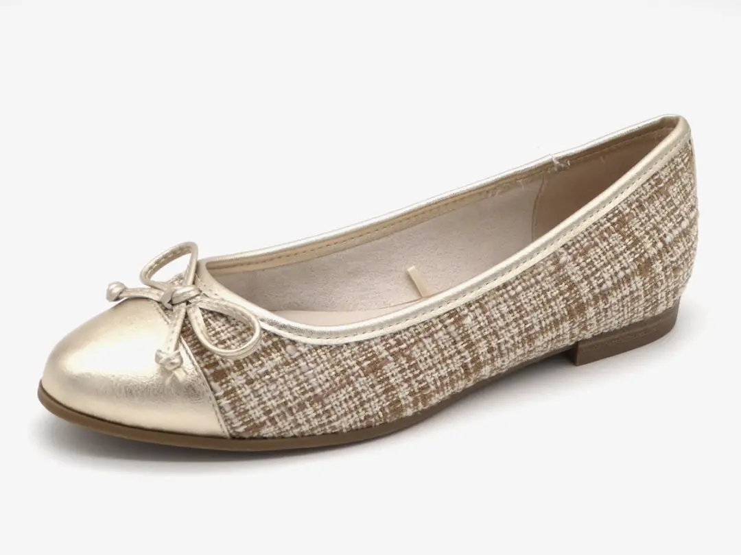 Marco Tozzi Instappers beige Textiel