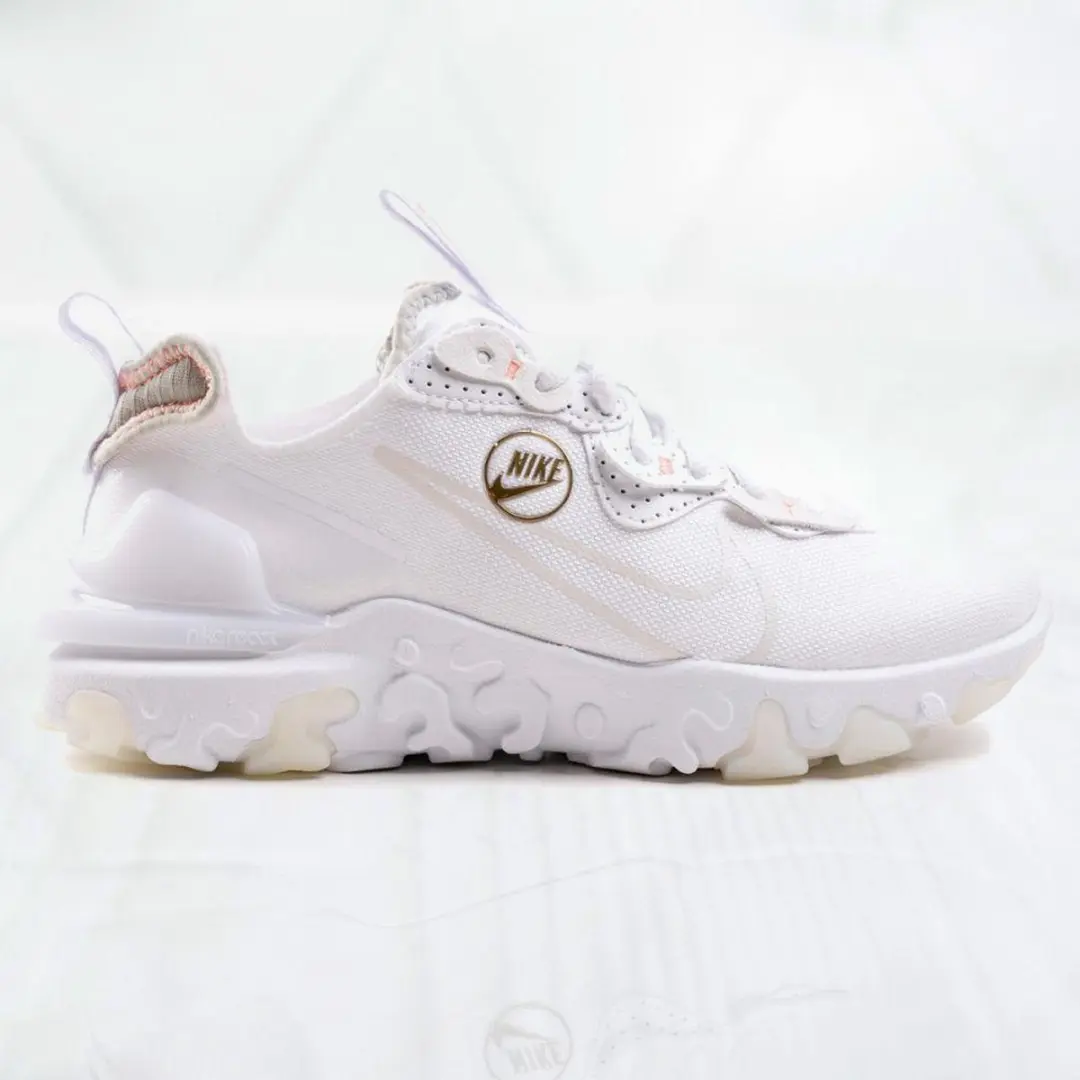 W Sneakers Nike React Vision