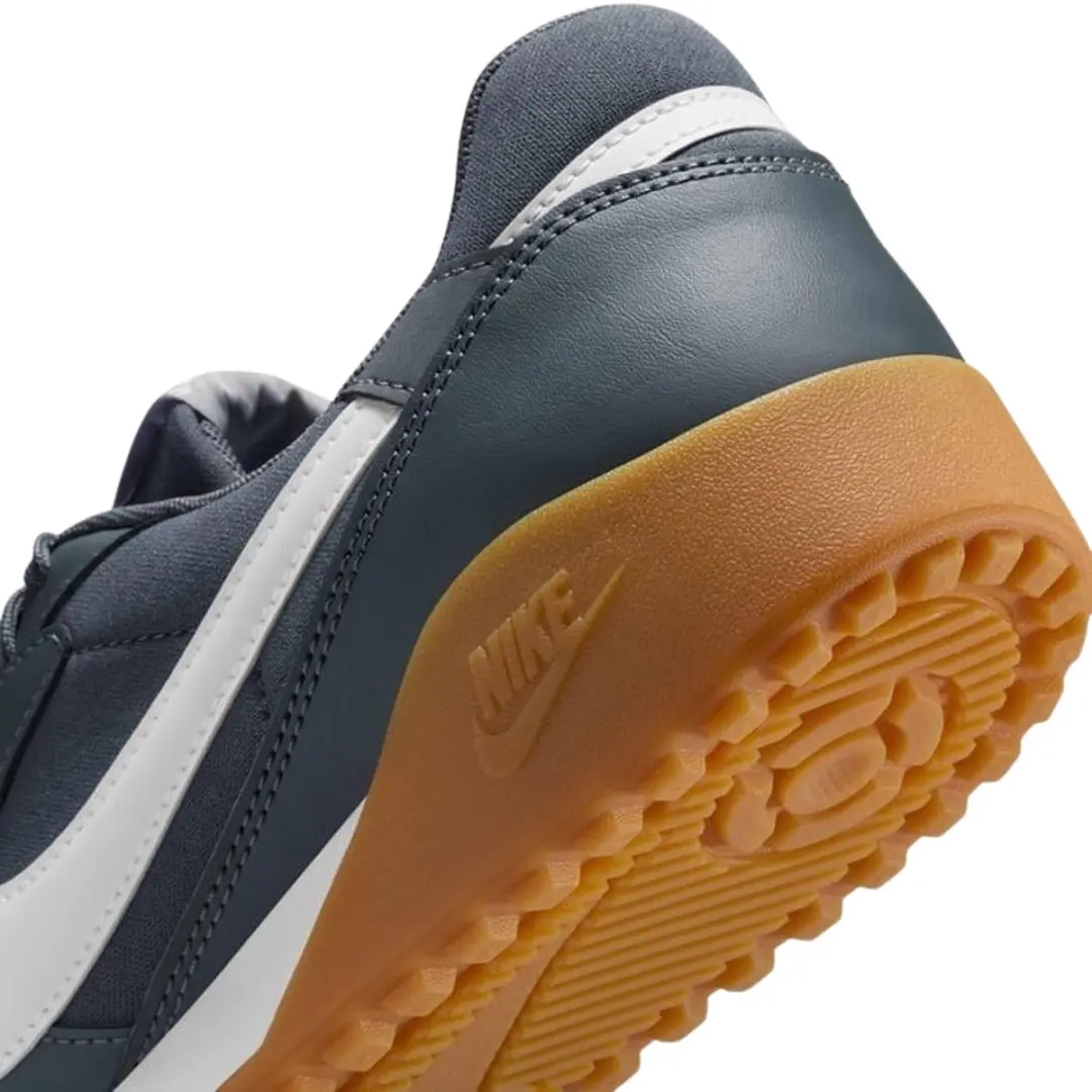 Nike Terra Manta Sneakers Heren 42.5 - Grijs/Wit