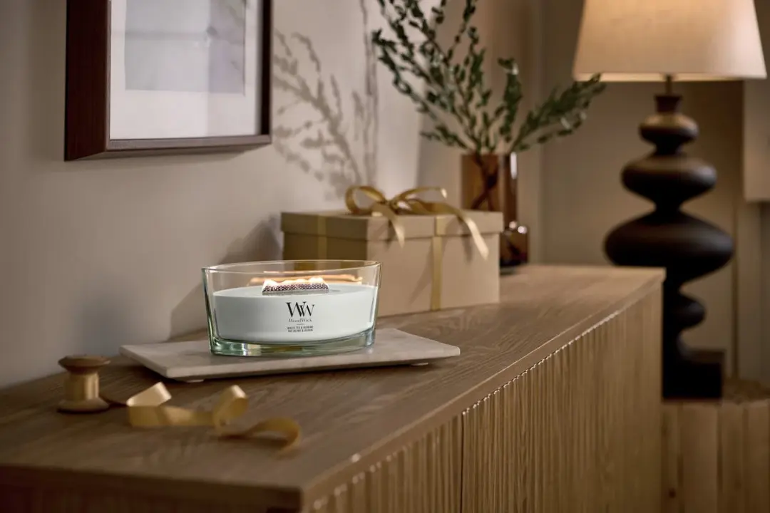 Woodwick Heartwick Flame Ellipse Geurkaars - White Tea & Jasmine 50 uur - afbeelding 2 van 4
