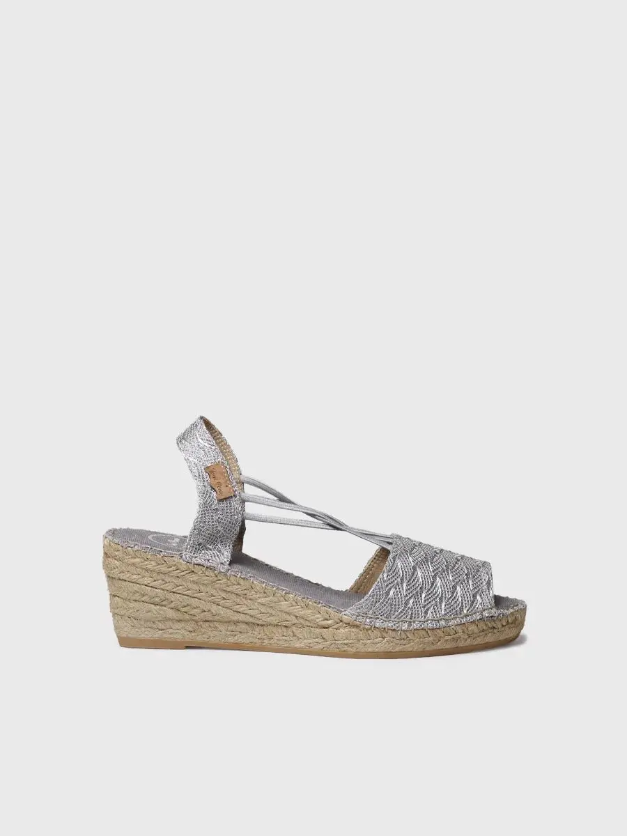 Espadrille met sleehak voor dames van glanzende gevlochten stof