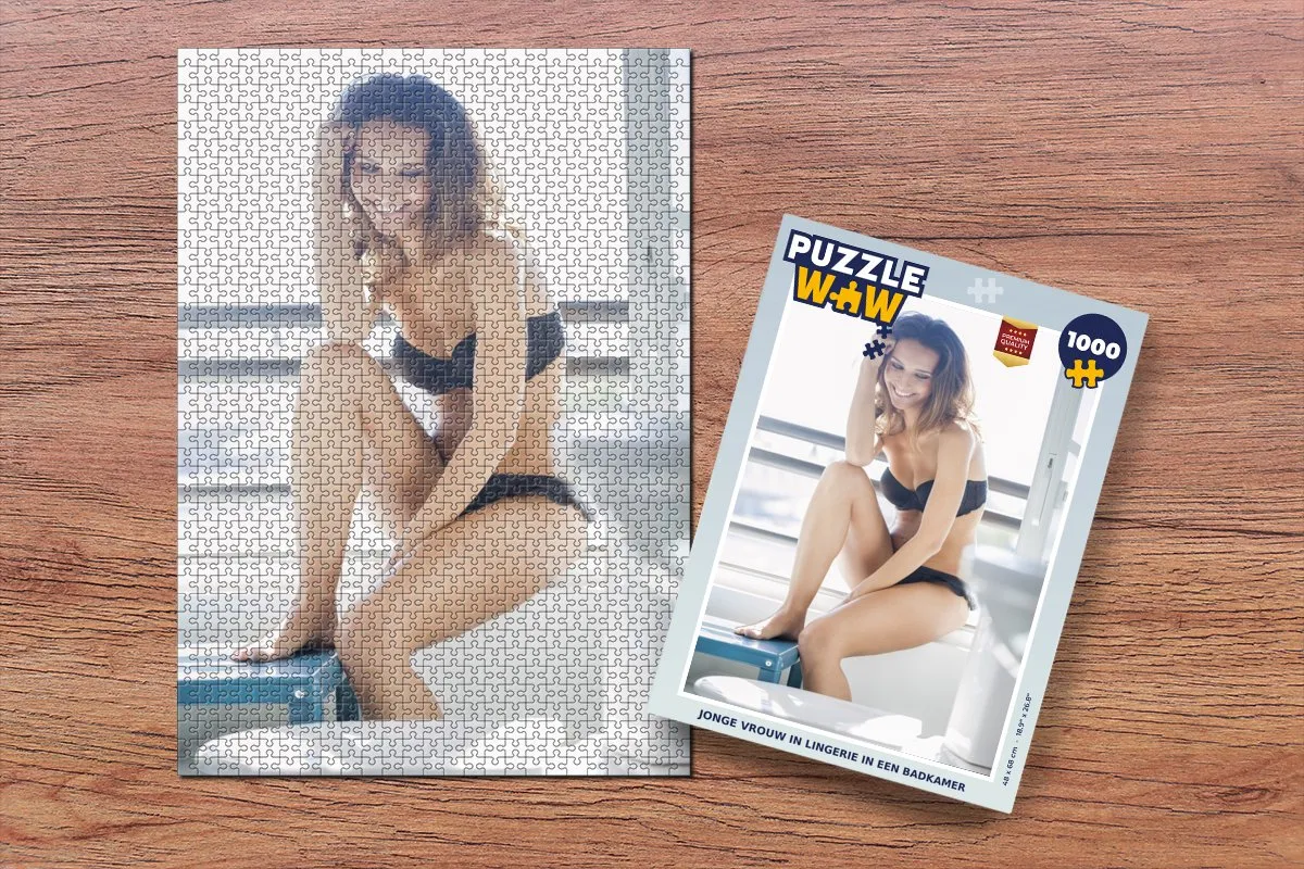 PuzzleWow Legpuzzel Jonge vrouw in lingerie - 1000 Stuks - Multicolor