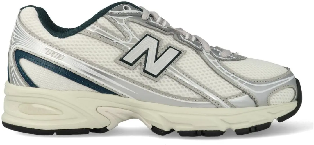 New Balance 740