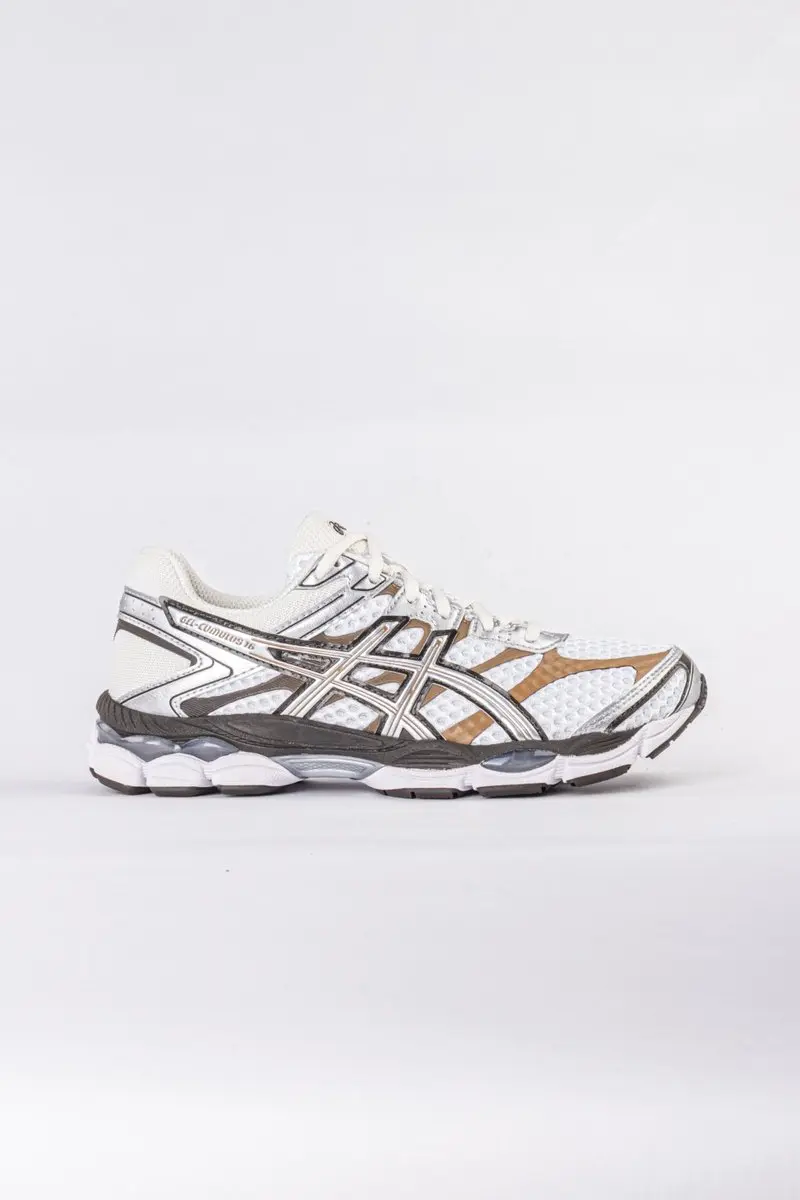 ASICS GEL CUMULUS 16 SNEAKER MAAT 39