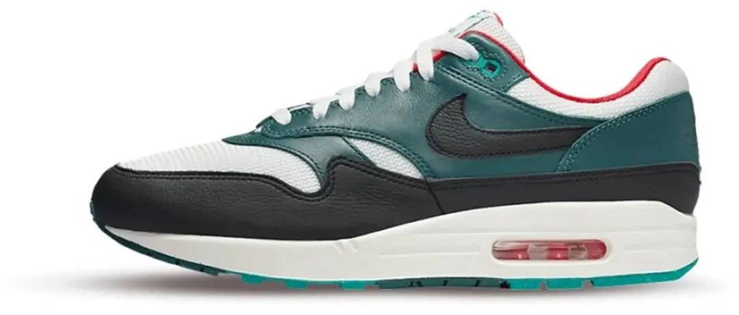 Nike Air Max 1 Lebron James Liverpool F.C.