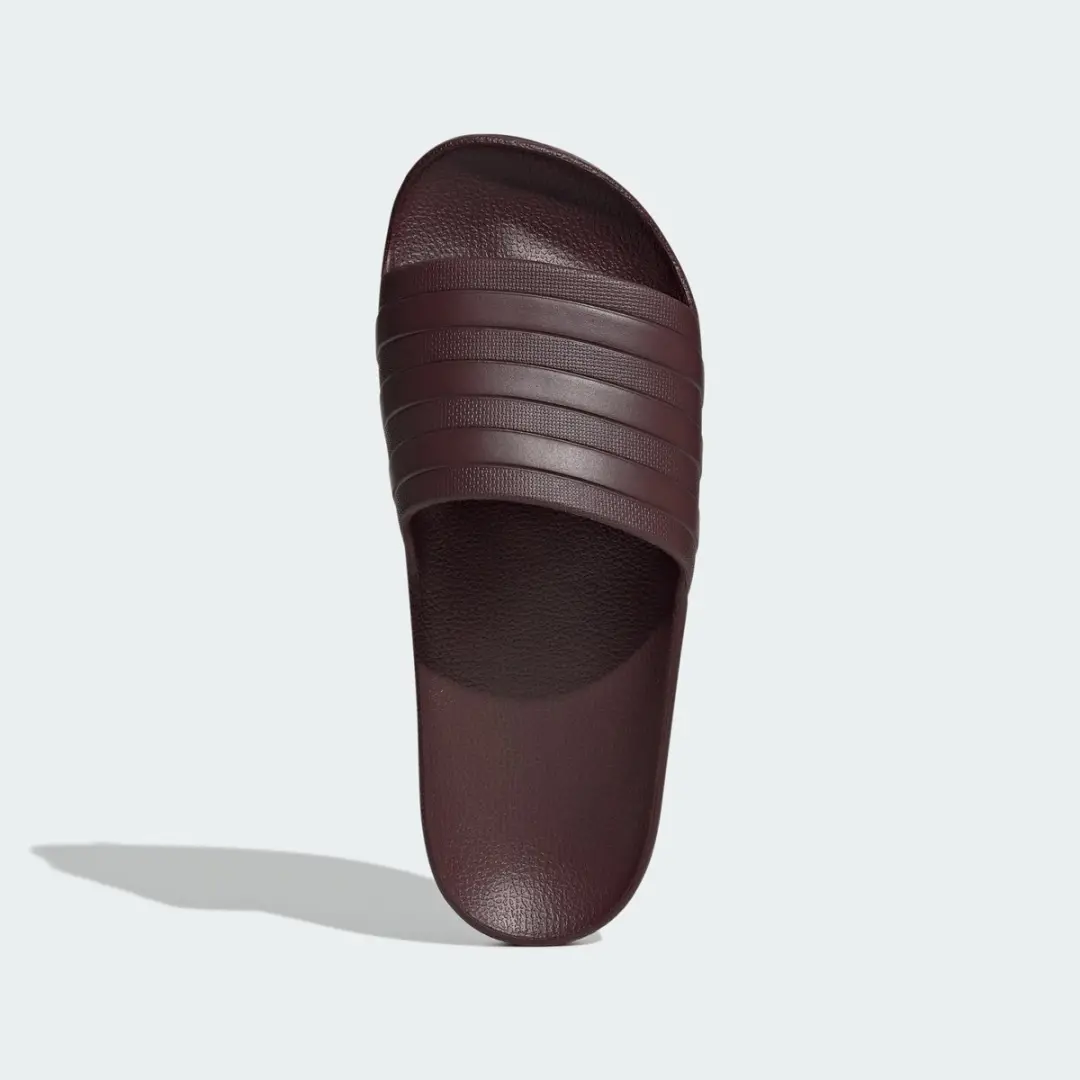 Adidas Adilette Aqua Slides JI2235 - Dames - Bordeaux - afbeelding 2 van 6