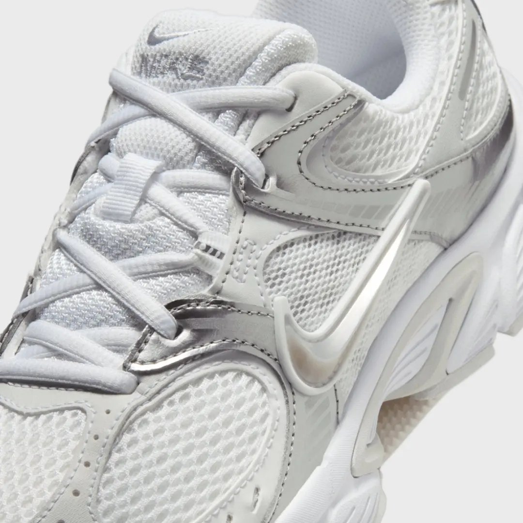 Nike V5 Dames Sneakers HQ7901-112 - Wit