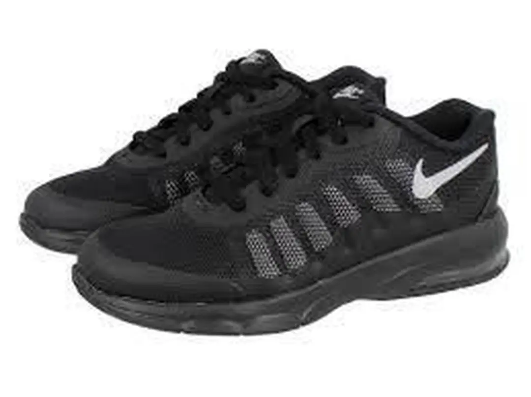 Nike Air Max Invigor Heren Sneakers - Zwart