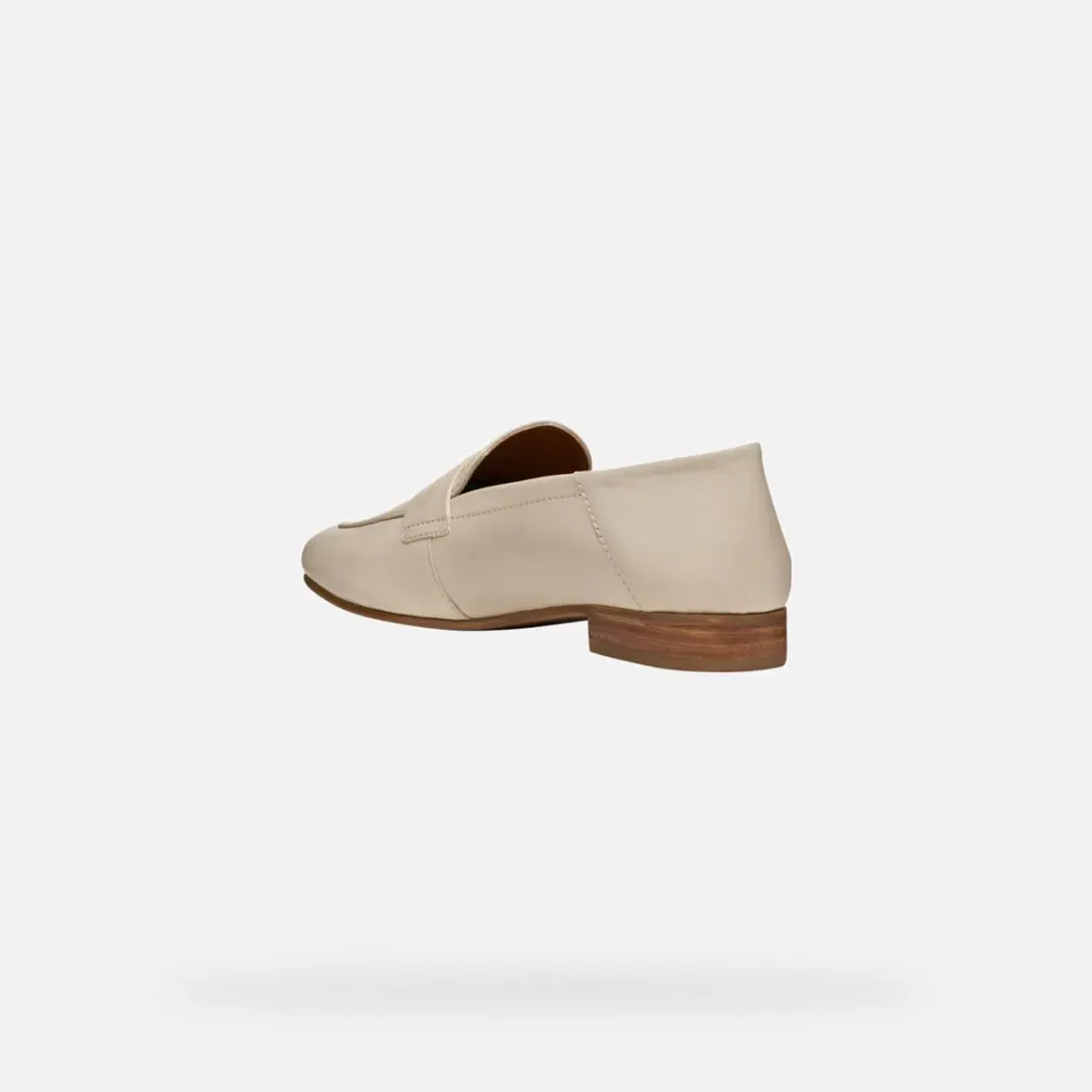Geox Mantinea Dames Loafers 36.5 - Melkwit