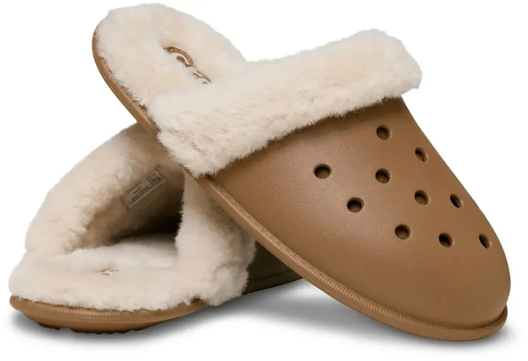 Crocs Classic Fuzz Scuff Slippers 39/40 - Beige