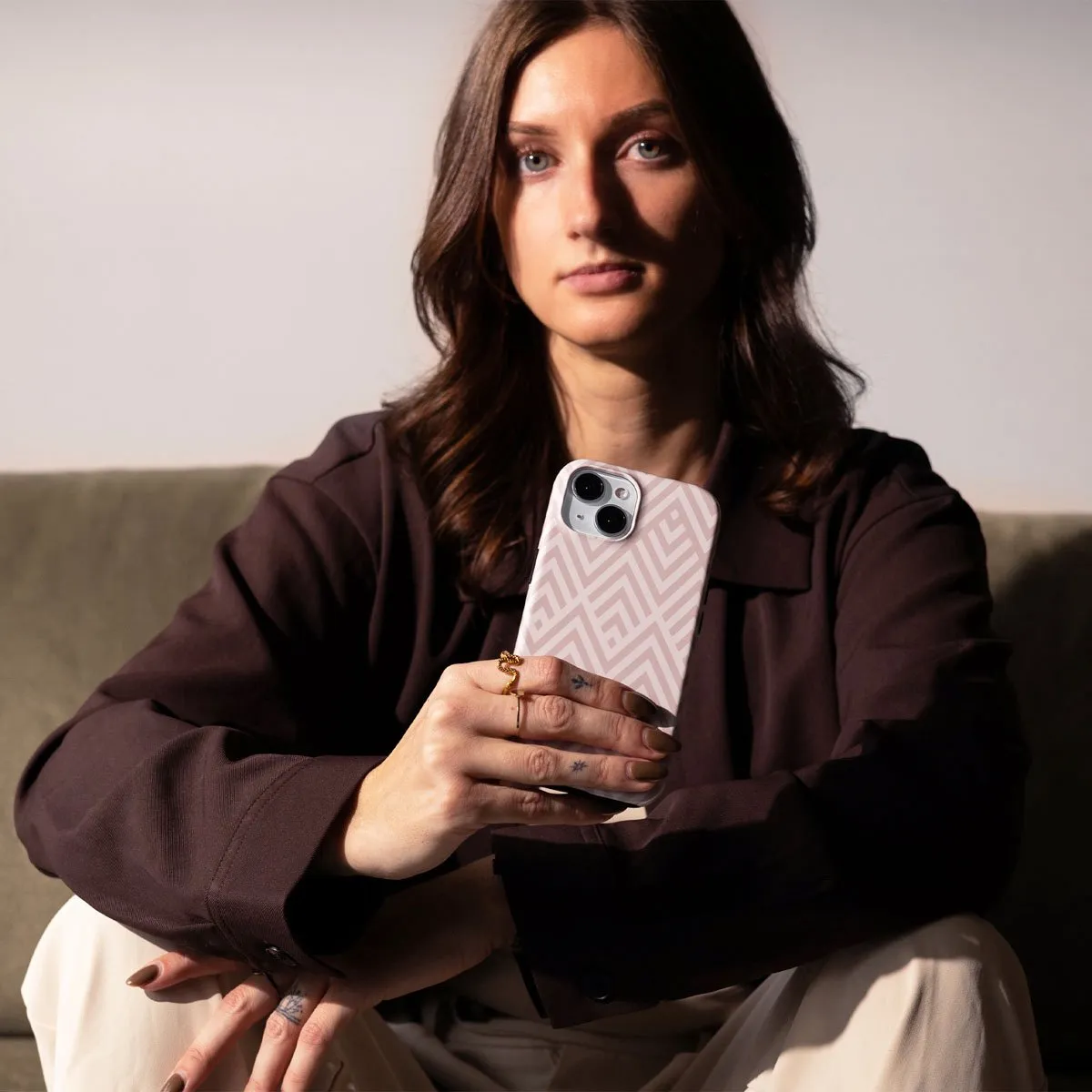 Selencia Hoesje Samsung Galaxy S23 FE - Beige Zigzag