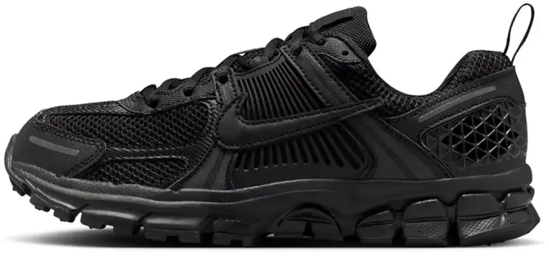 Nike Vomero 5 Black on Black Maat 38