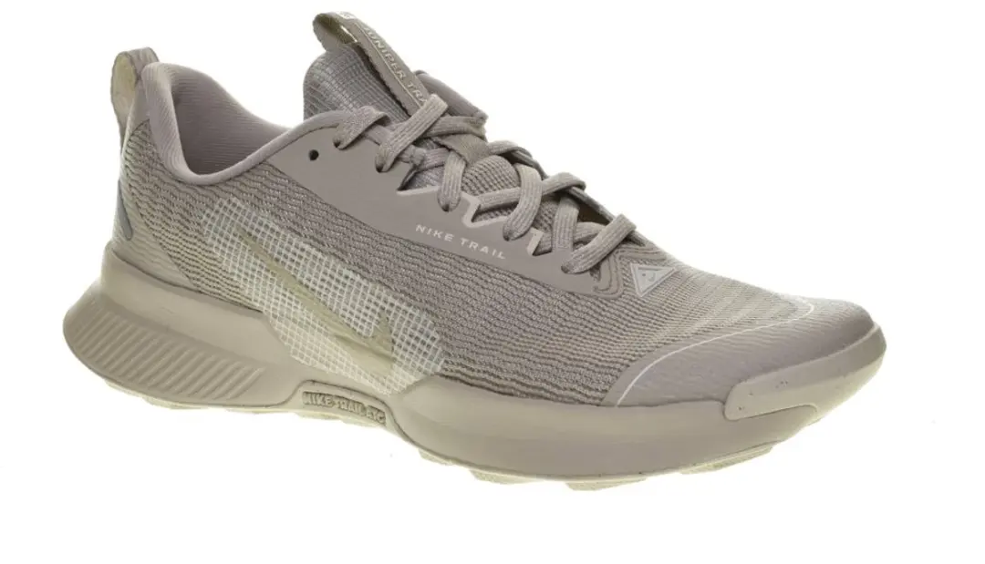 Nike Juniper Trail Cream Sneaker 38