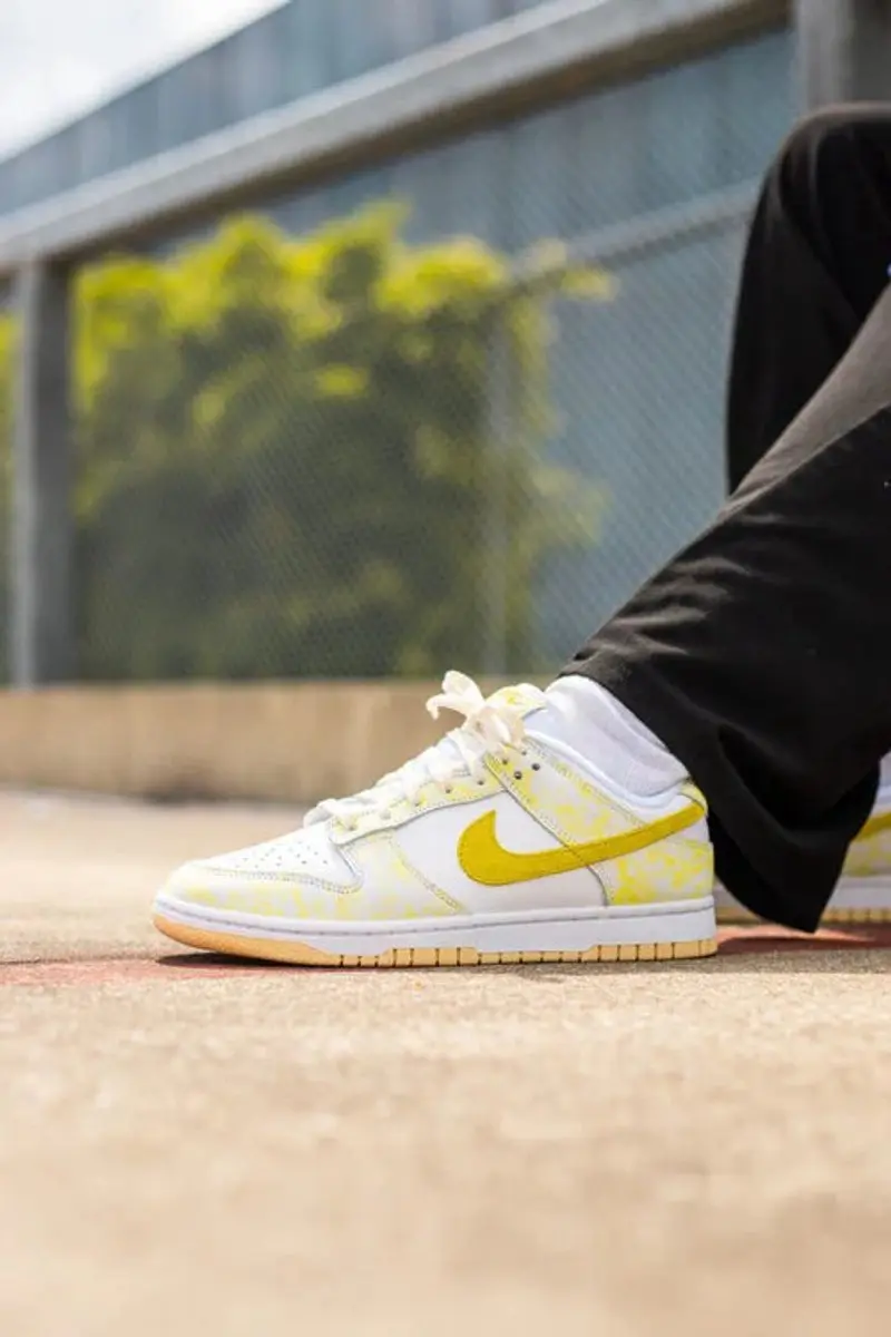 Nike Dunk Low Yellow Strike (Women's)