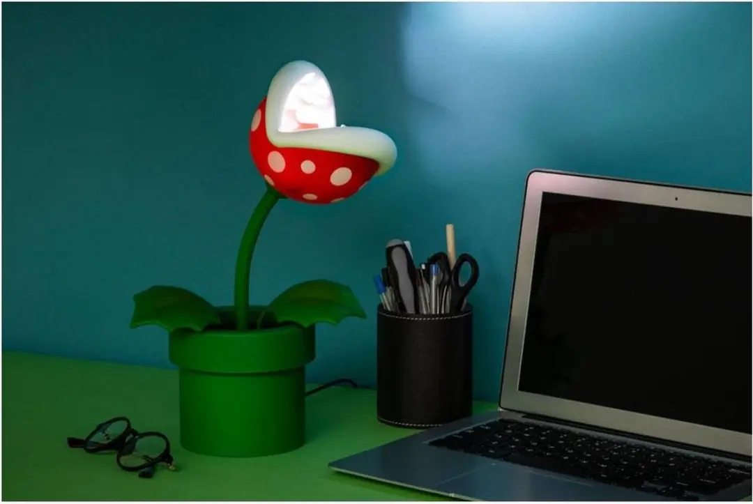 Paladone Super Mario Mini Piranha Plant Nachtlamp - Veelkleurig