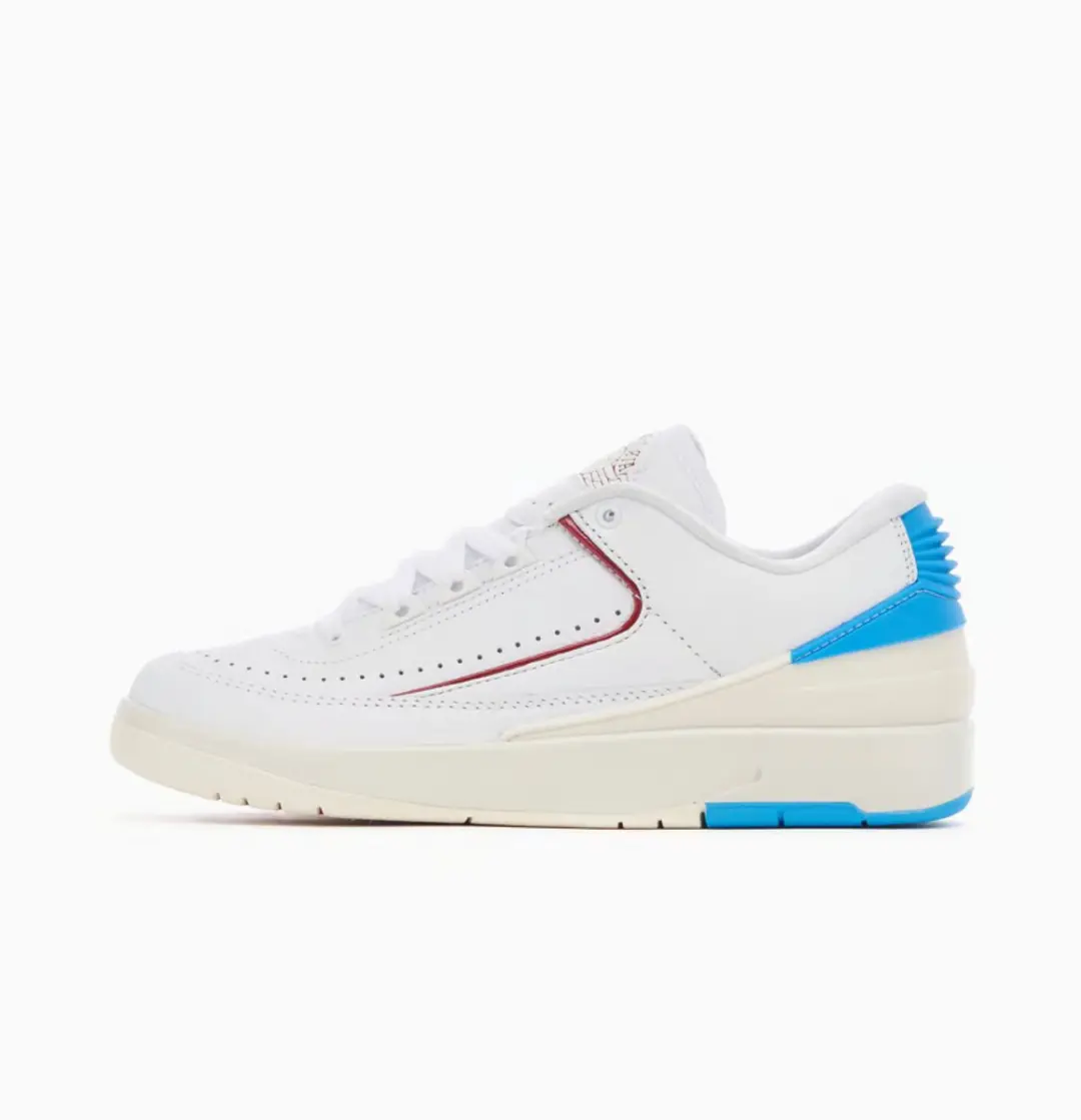Air Jordan 2 Low 'UNC to Chicago' maat 39.
