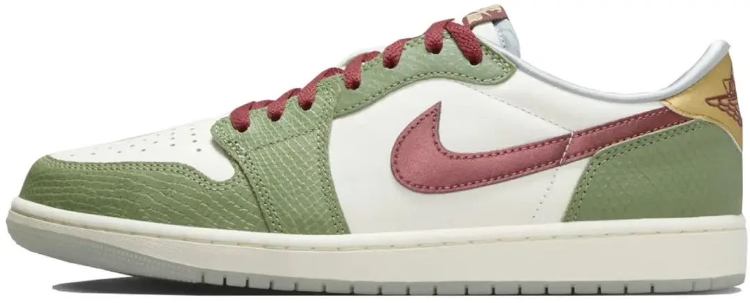Jordan 1 Low 'Year of The Dragon' maat 36.5.
