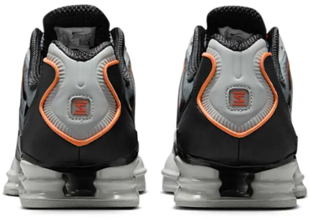 Nike Shox TL AV3595-011 - Maat 44 - Grijs/Oranje - afbeelding 5 van 5
