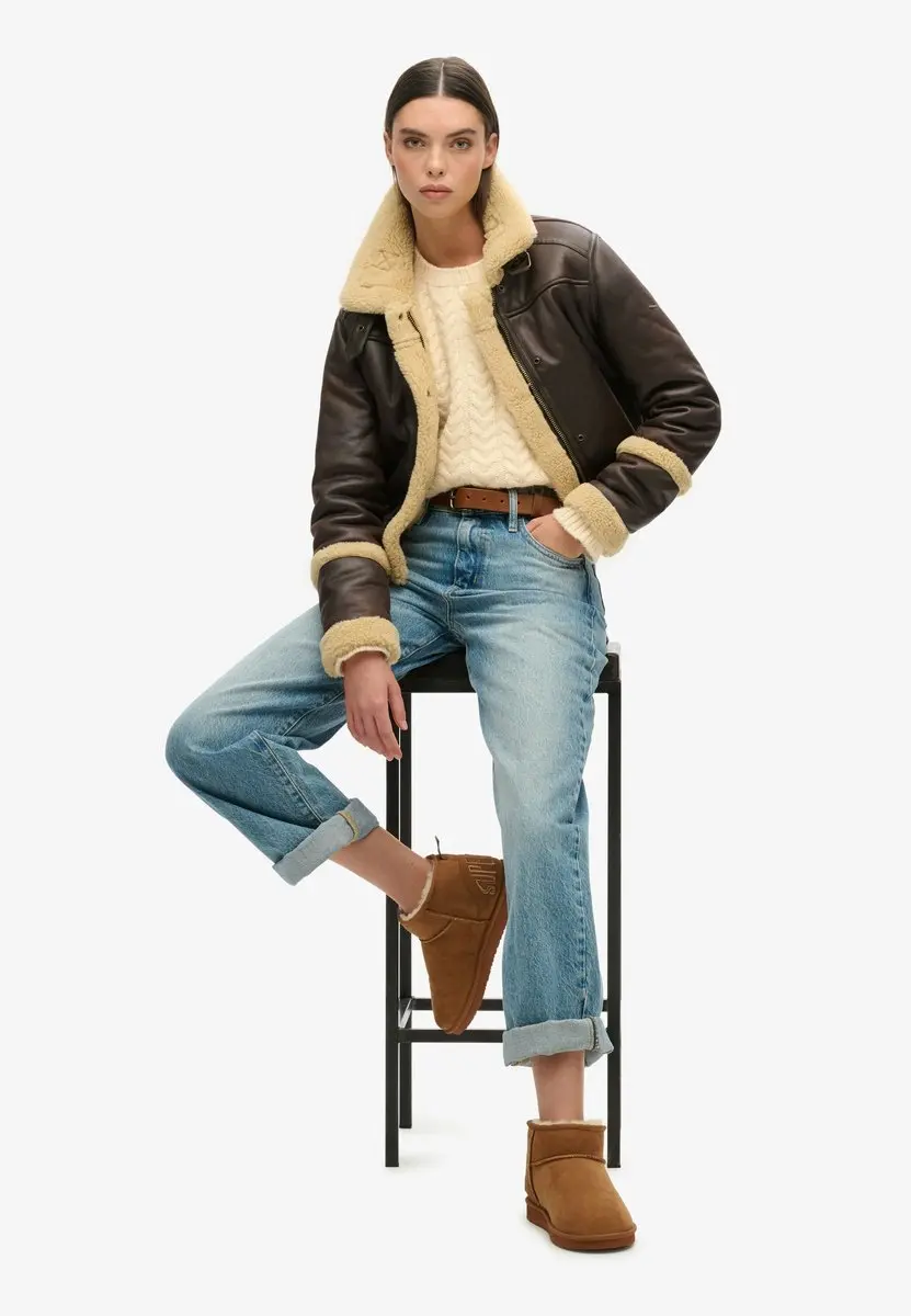 Superdry Suède Sherpa Minilaarzen WF210080A - 38 - afbeelding 6 van 6