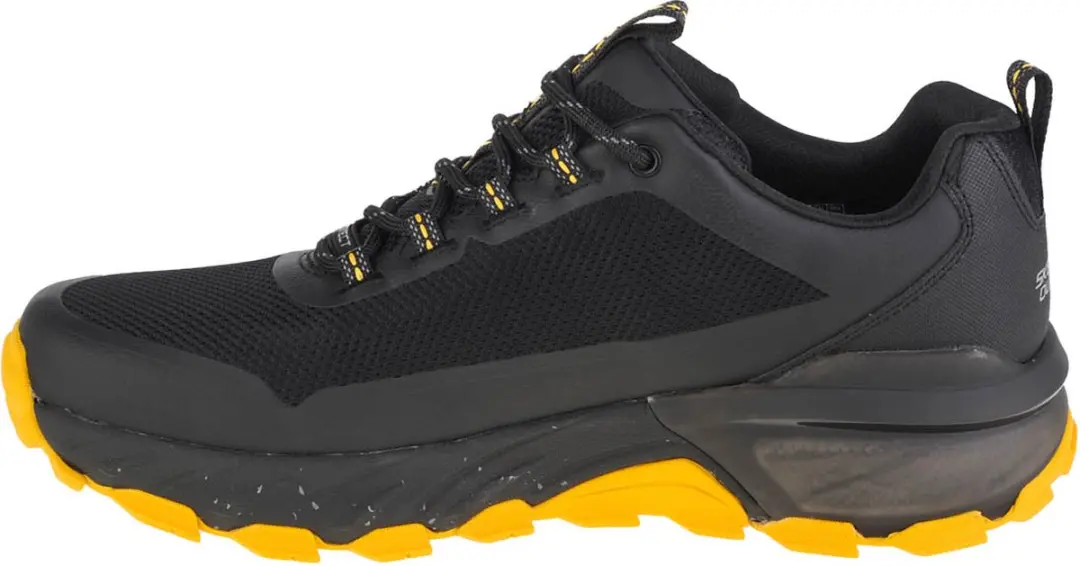Skechers Max Protect-Liberated 237301-BKYL Sneakers - Zwart