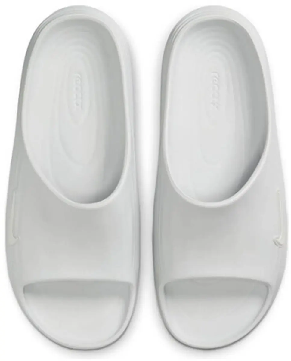 Nike ReactX Rejuven8 Slide HV4479-100 - Maat 40
