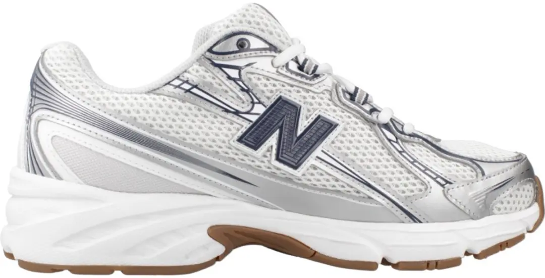New Balance 740
