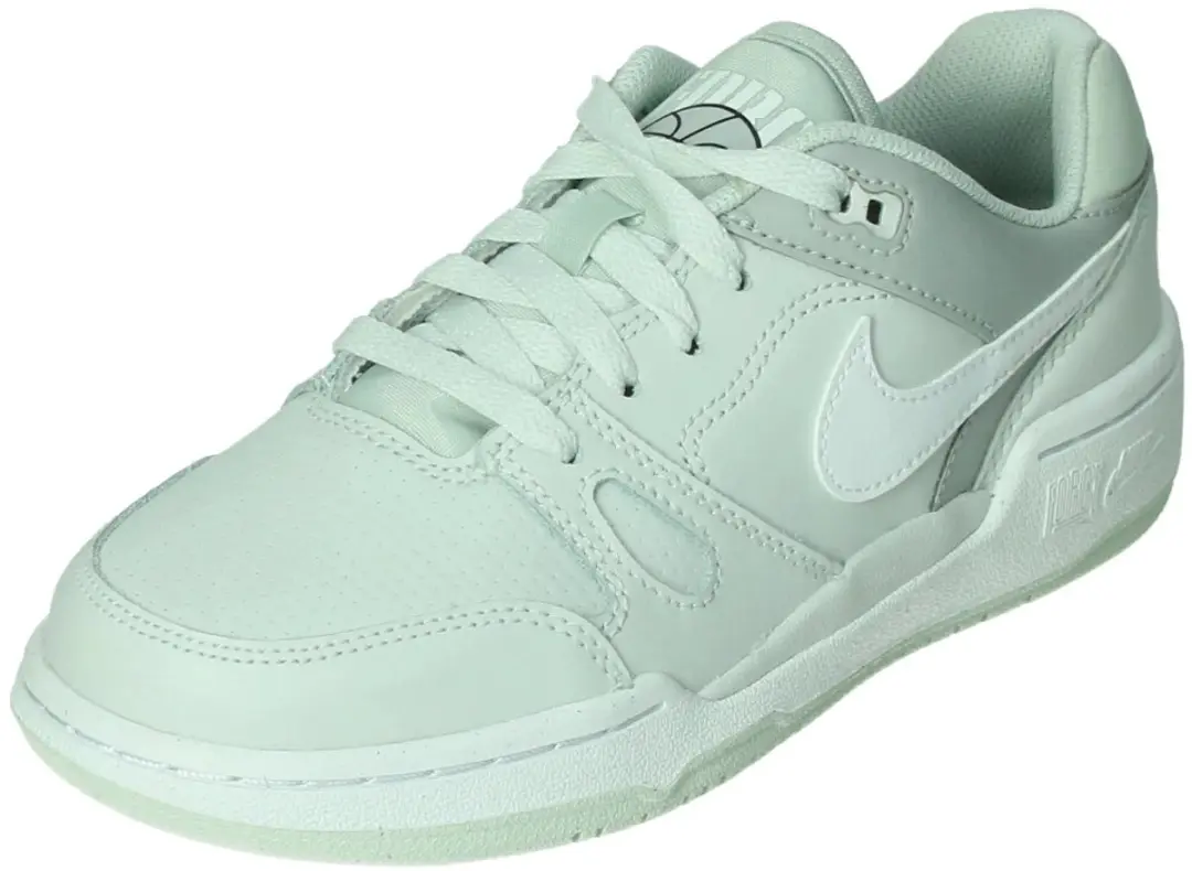 Nike full force in de kleur zwart.