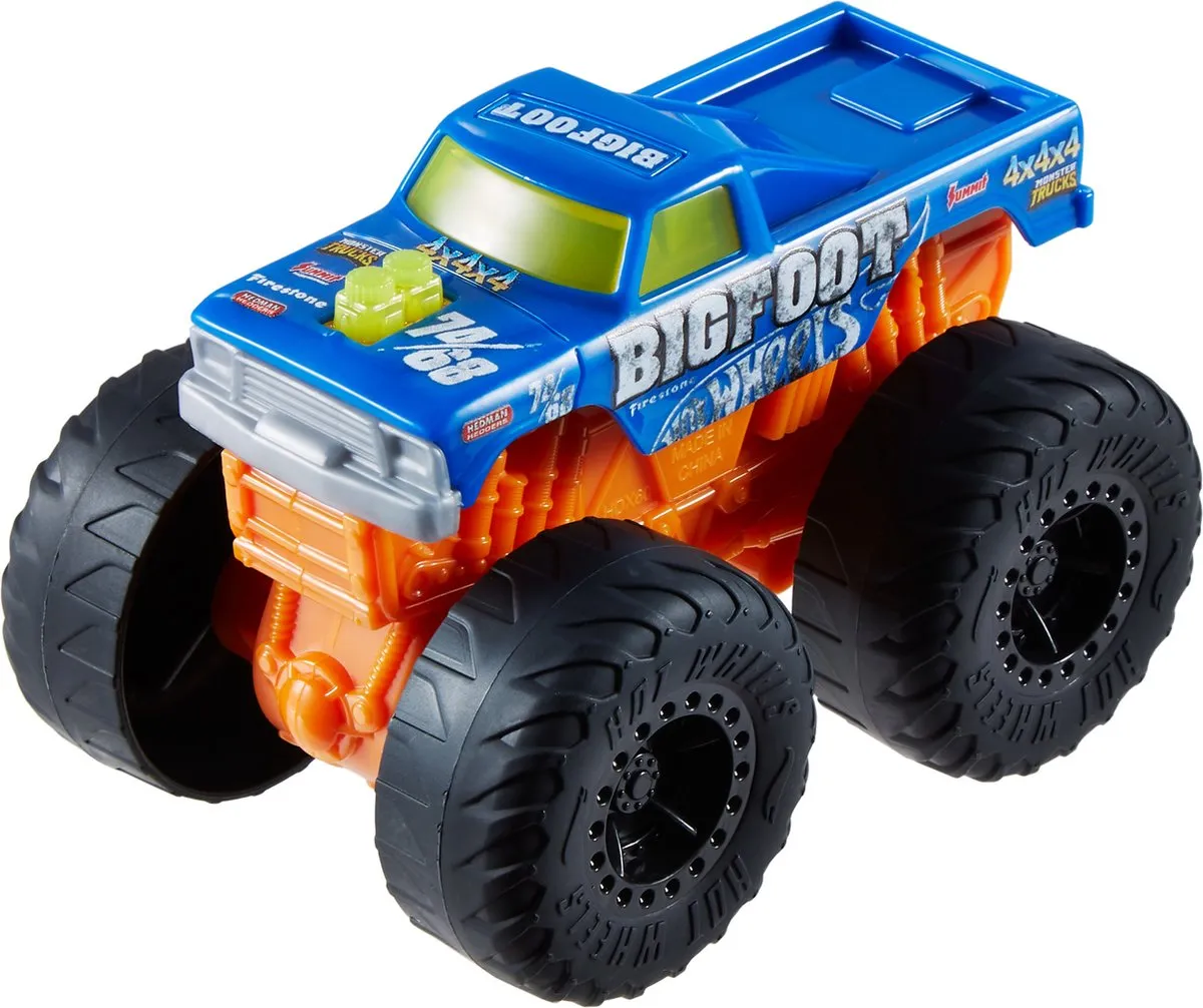 Hot Wheels Roarin' Wreckers Bigfoot Monstertruck HMM53