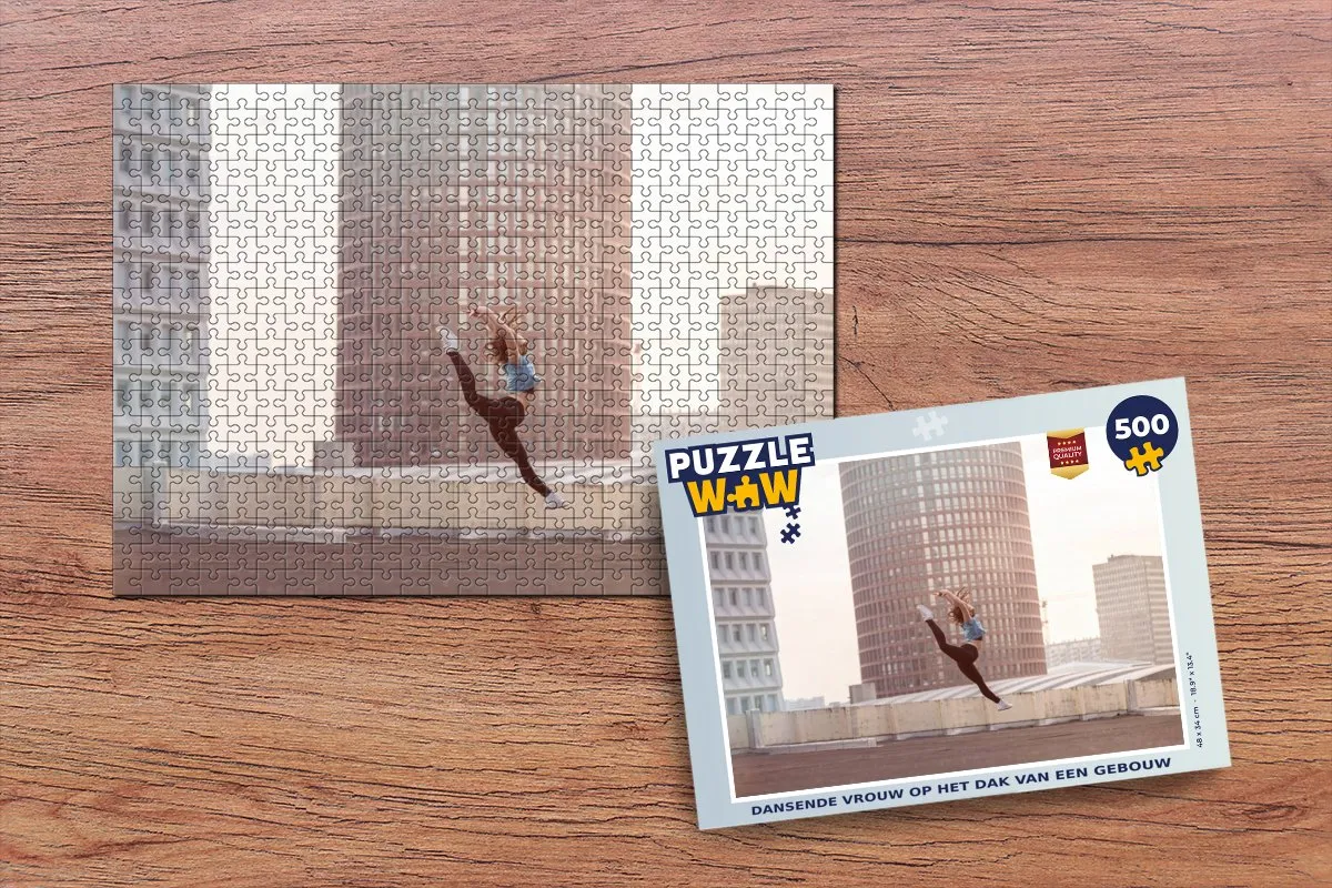 PuzzleWow Dansende Vrouw op het Dak Legpuzzel 500 Stuks - Multicolor