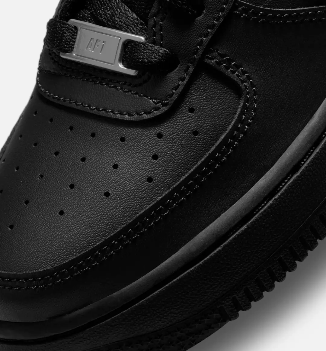 Nike Air Force 1 Low LE Sneakers - 38.5 - Zwart