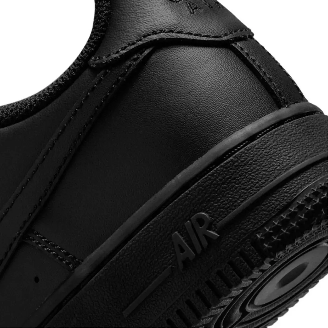 Nike Air Force 1 Low LE Sneakers - 38.5 - Zwart